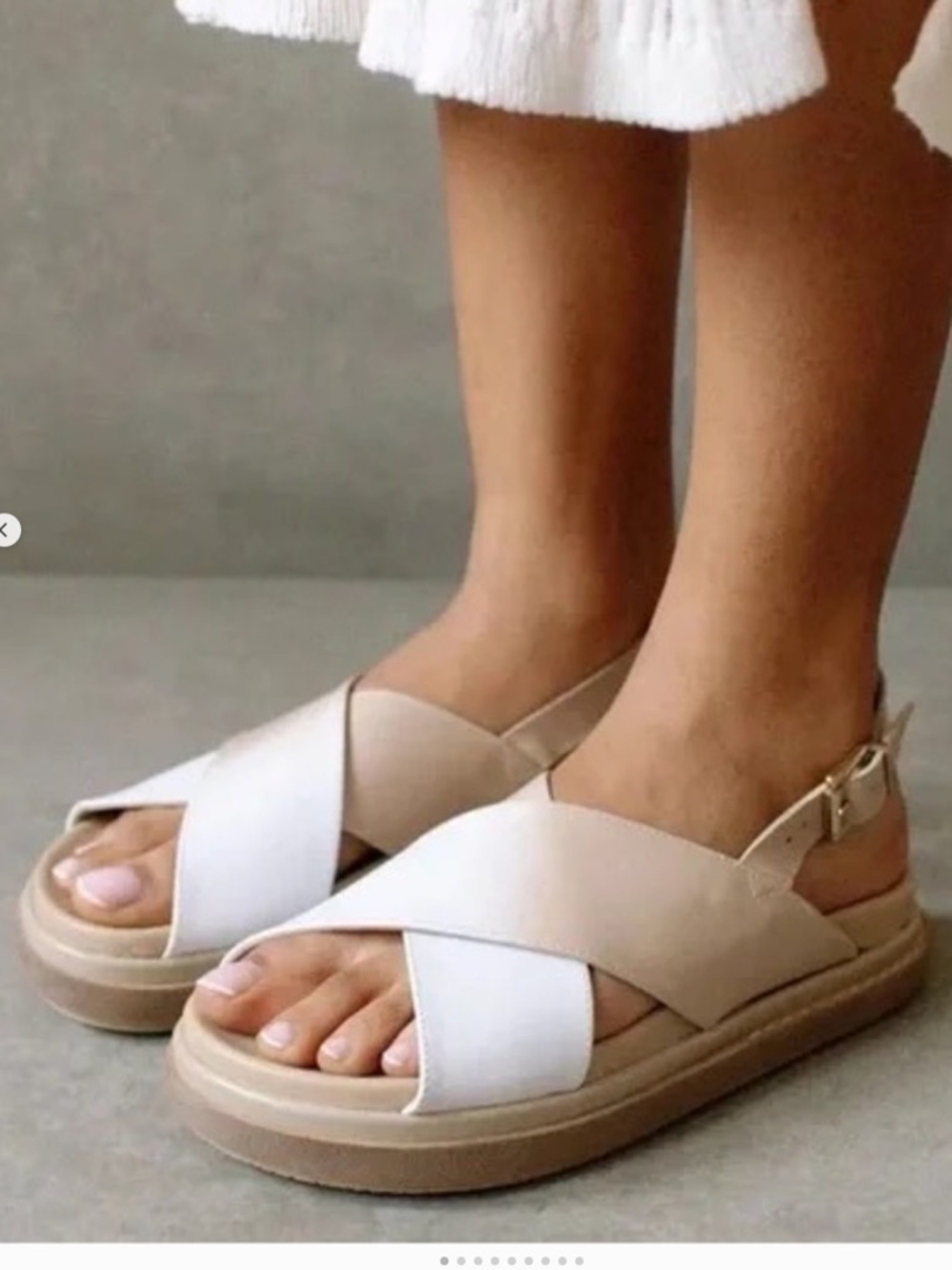 ALOHAS Leather Crossover Strap Sandals